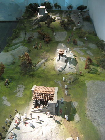 Santuário de Panóias maqueta de reconstituição segundo A. R. Colmenero - Museu Arqueologia de Vila Real